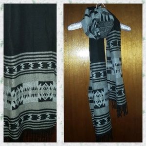 Aztec print blanket scarf